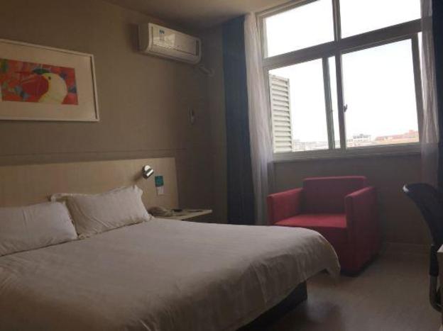 jinjiang inn nantong textile city bus station