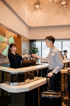 the mulian hotel of guangzhou nansha fenghuang lake