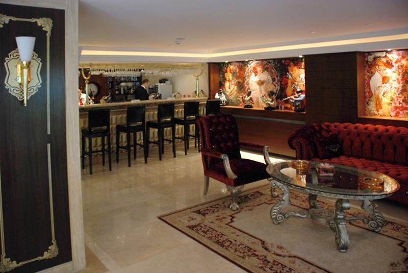 hotel mosaic