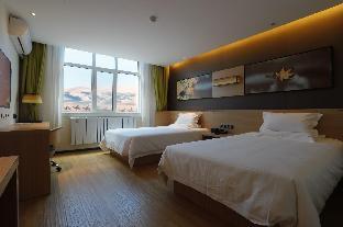 iu hotelsa dunhuang municipal square