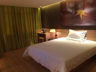 iu hotelsa dunhuang municipal square