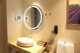 lavande hotels xiangyang railway station peoples square