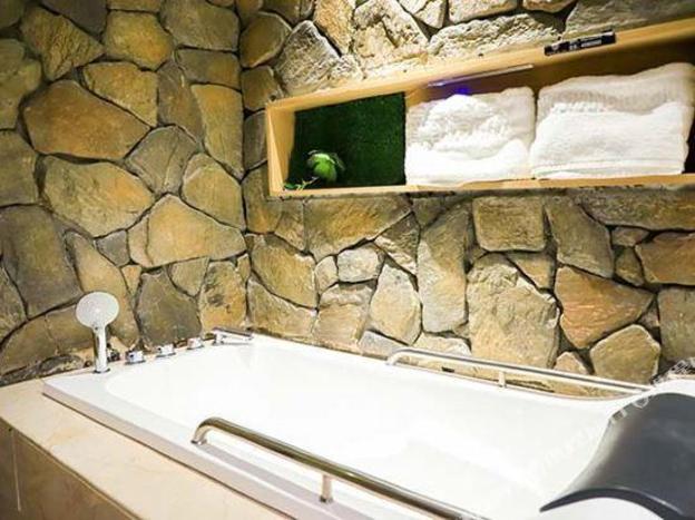 home inn selected dongshang ruichun xueyuan road jiangbei