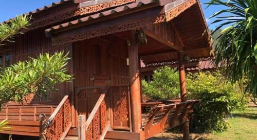 nai khun khao resort