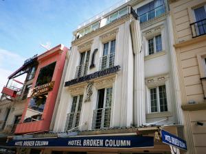 hotel broken column