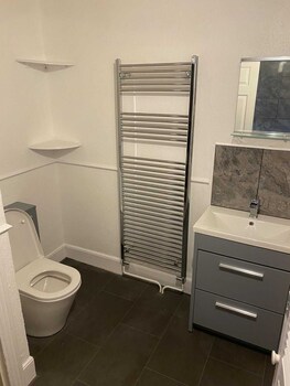 modern exeter city cottage howell road