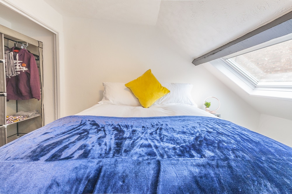 modern exeter city cottage howell road