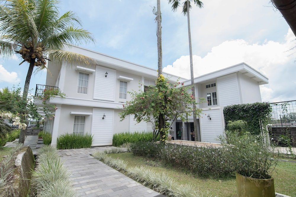 sevilla resort magelang