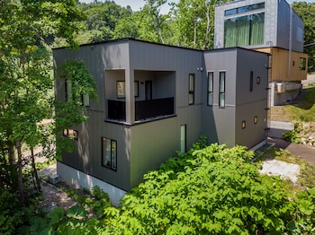 owl house niseko