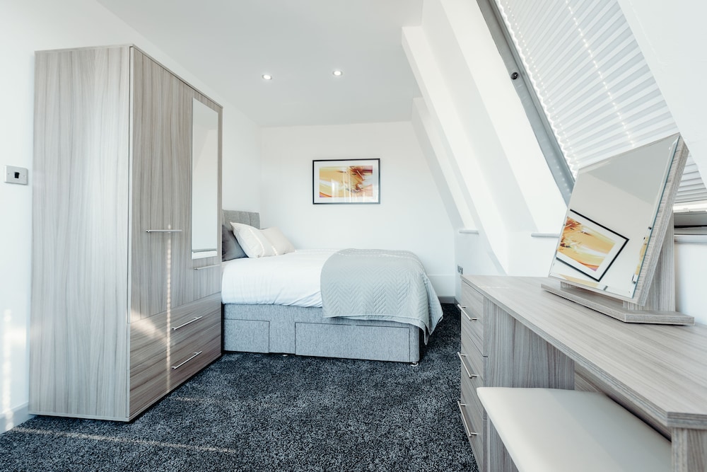 halifax house apartments