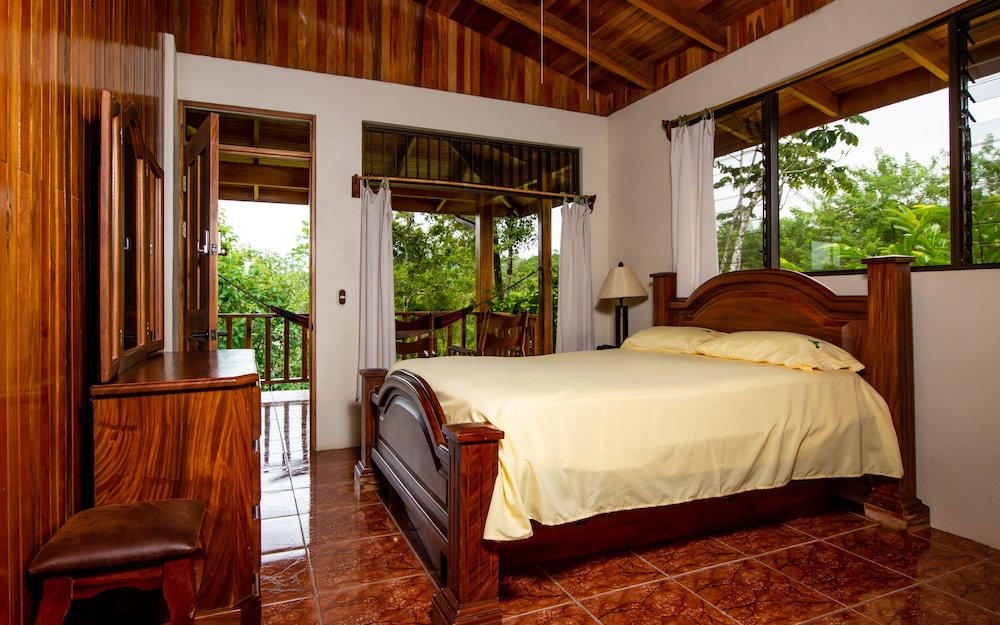 hummingbird hacienda