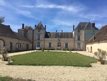 Chateau De Chavannes,,3 star
