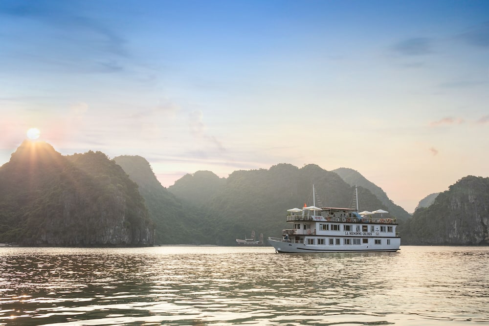 cat ba island