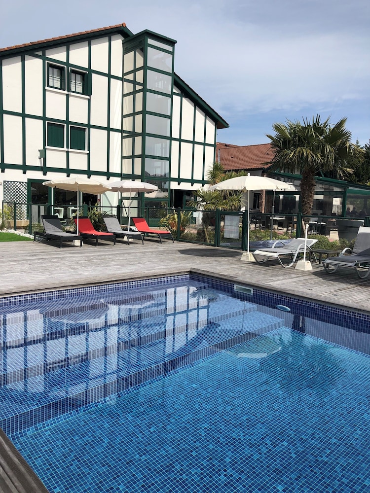 hotel donibane saint jean de luz
