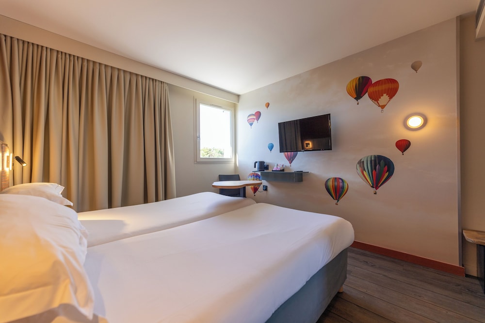 hotel donibane saint jean de luz