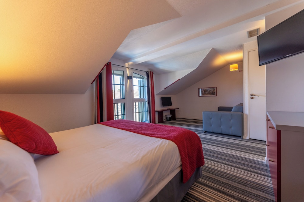 hotel donibane saint jean de luz