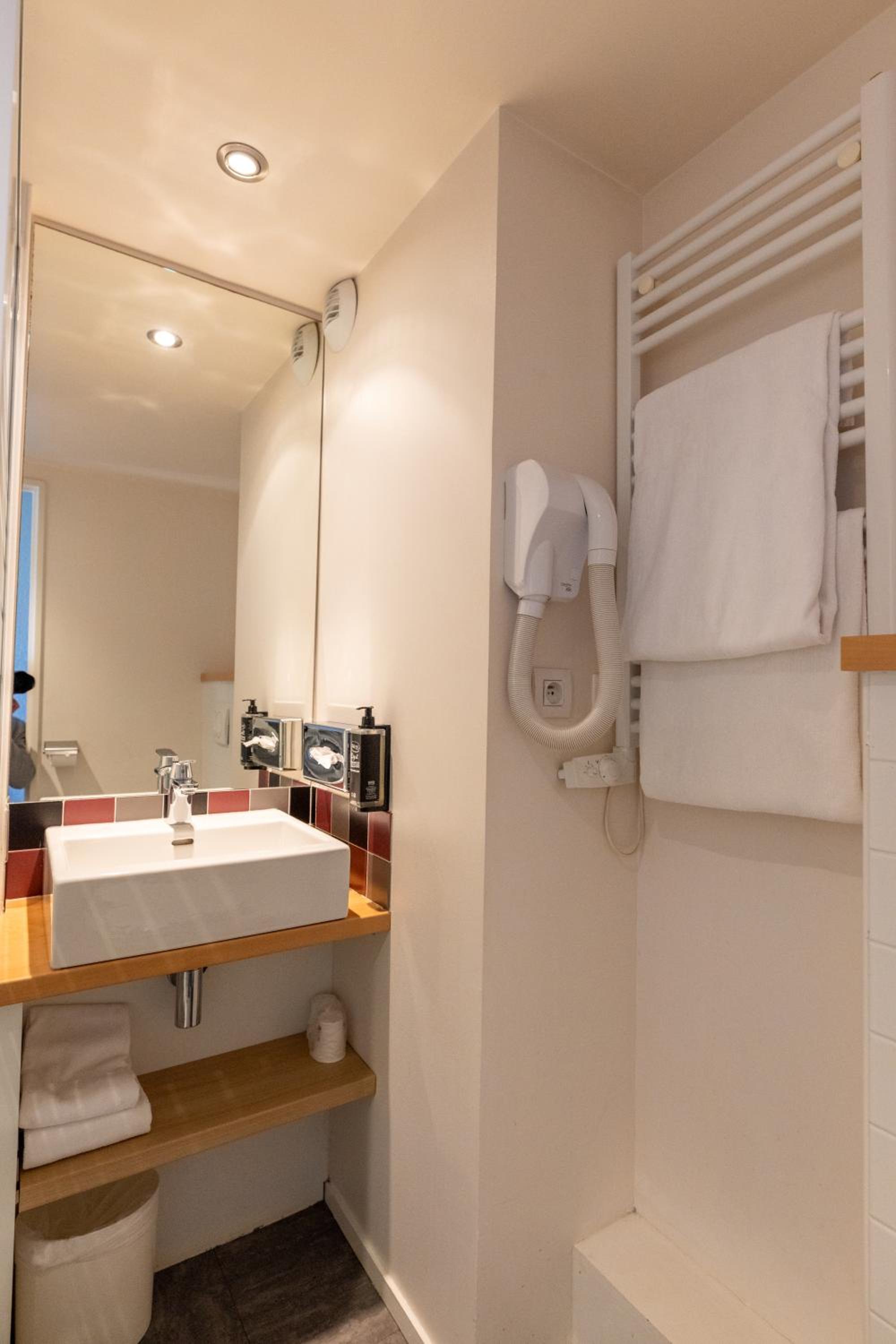 hotel donibane saint jean de luz