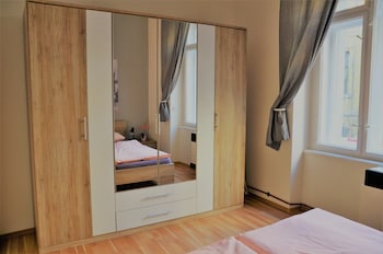 travel and joy backpackers