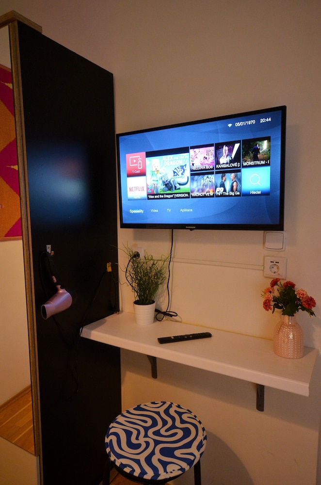 travel and joy backpackers