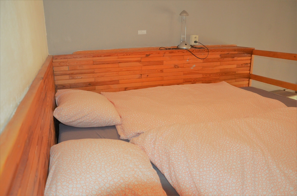 travel and joy backpackers