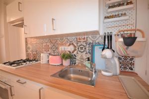 travel and joy backpackers