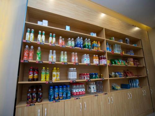 7 days premiuma dezhou college south gate