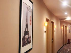 7 days premiuma dezhou college south gate