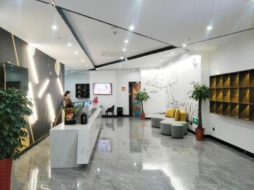 iu hotel qingdao development zone jinshatan