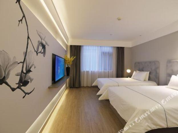 magnotel luanchuan changchun road cross street