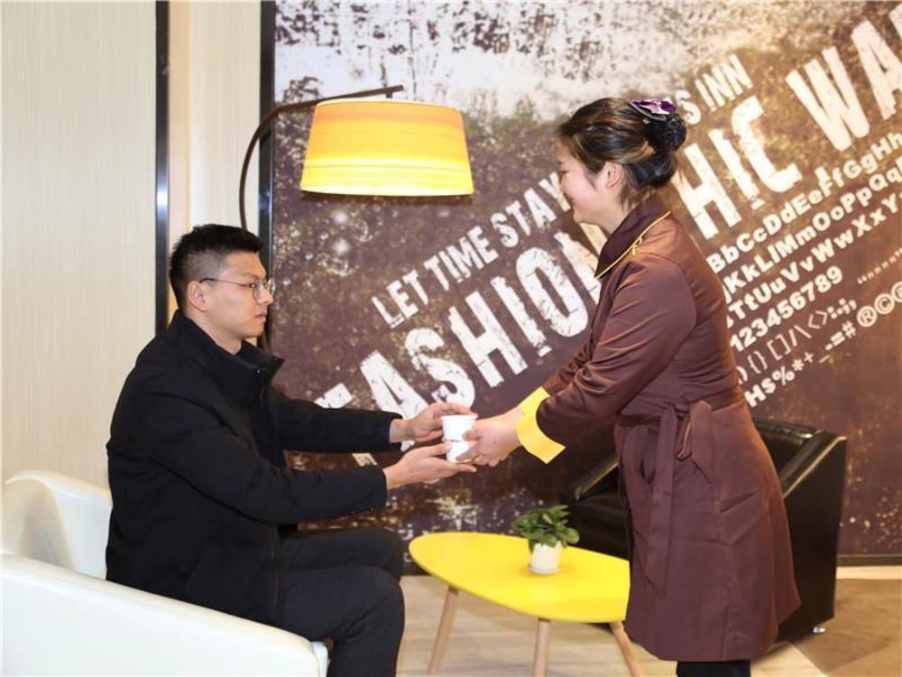 iu hotel nanchang west railway metro station