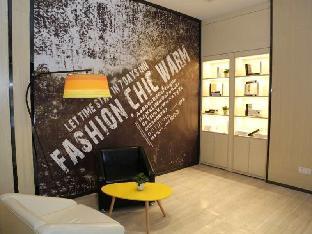 iu hotel nanchang west railway metro station