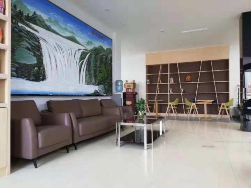 7 days premium shan country fortune square