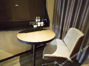 iu hotel beihai old street sea world