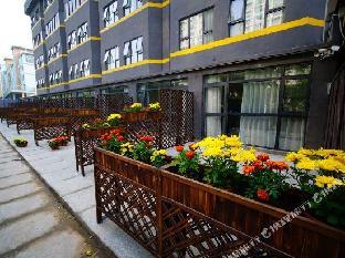 iu hotel beihai old street sea world