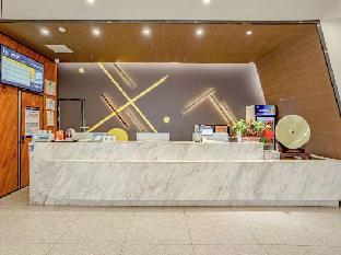 iu hotel beihai old street sea world