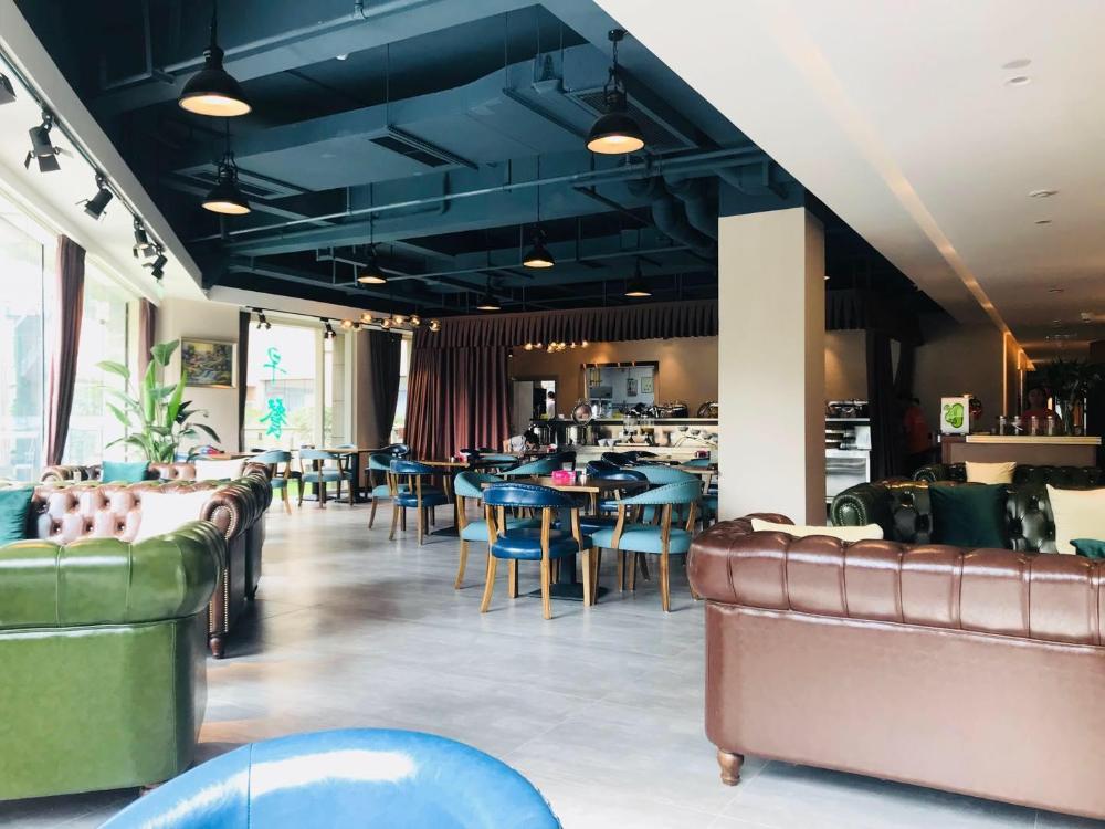james joyce coffetel chengdou wuqing wanda plaza