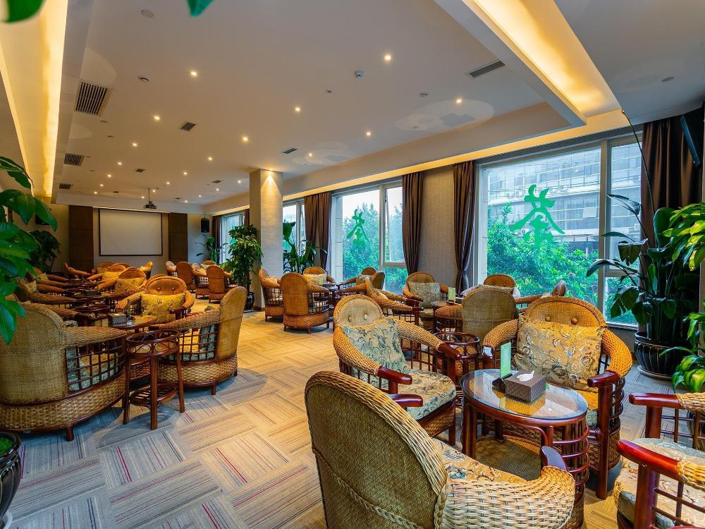 james joyce coffetel chengdou wuqing wanda plaza