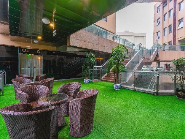 james joyce coffetel chengdou wuqing wanda plaza