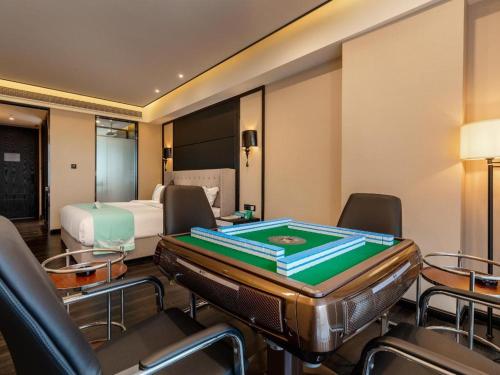 xana hotel heyuan hongxing road