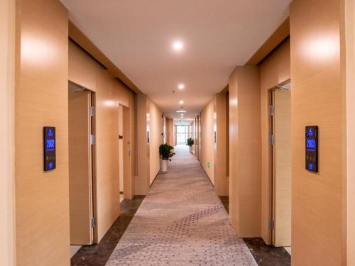 Lavande Hotel Bazhong Fortune Center,China>>Bazhong,3 star