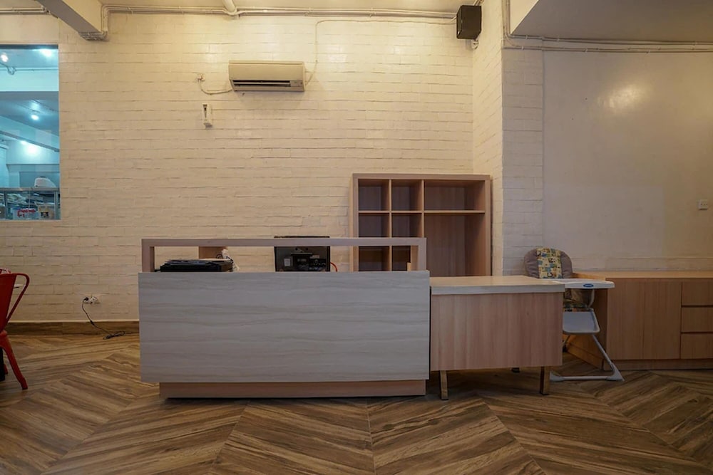 reddoorz plus at jalan veteran palembang