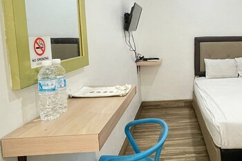 reddoorz plus at jalan veteran palembang