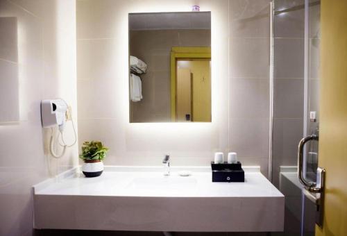 greentree inn huanggang city wuxue city kanjiang a