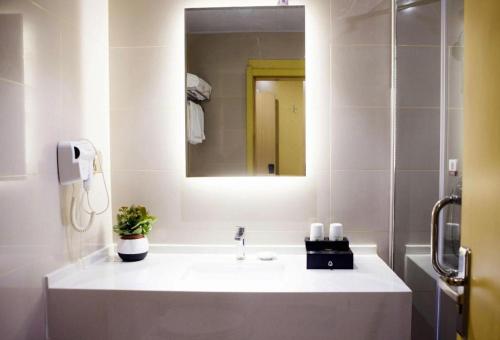 greentree inn huanggang city wuxue city kanjiang a