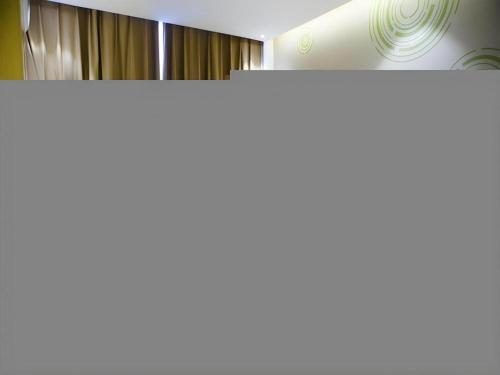 greentree inn huanggang city wuxue city kanjiang a