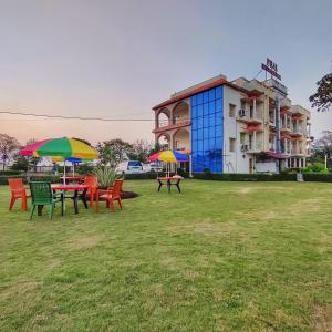 capital o 61207 puja international