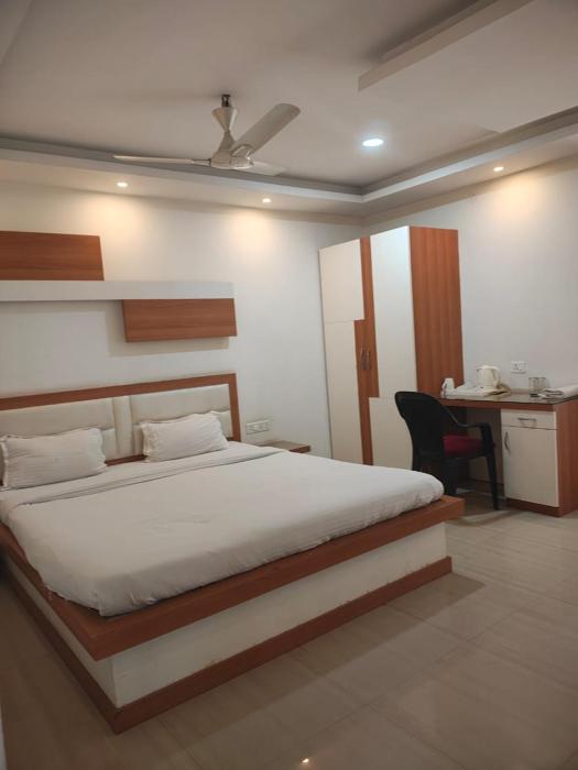 oyo 44593 hotel jyoti sanjay