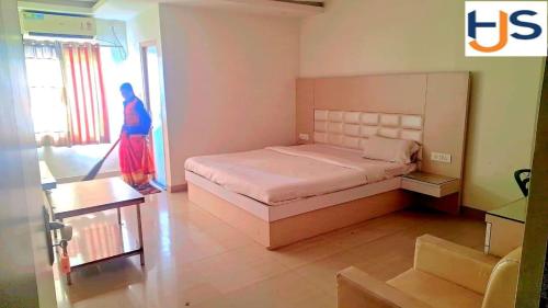 oyo 44593 hotel jyoti sanjay