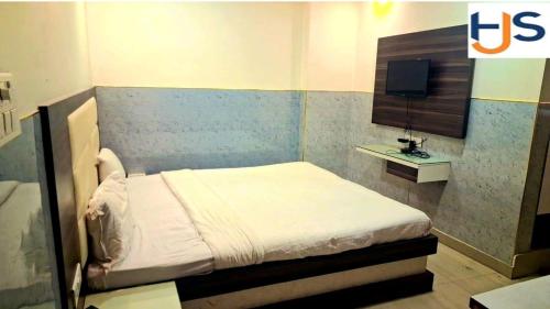 oyo 44593 hotel jyoti sanjay