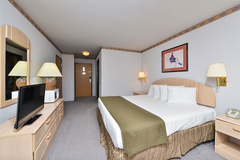 econo lodge inn and suites